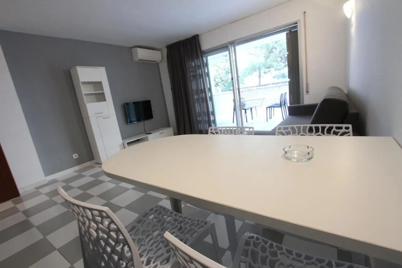 Apartamento Montblanc 0*, Salou Spain